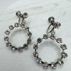 Vtg White Rhinestone Circle Dangle Screw Back Earrings 1” Retro Glam